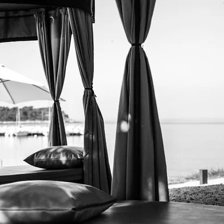 Boutique Valsabbion 4* Pjescana Uvala